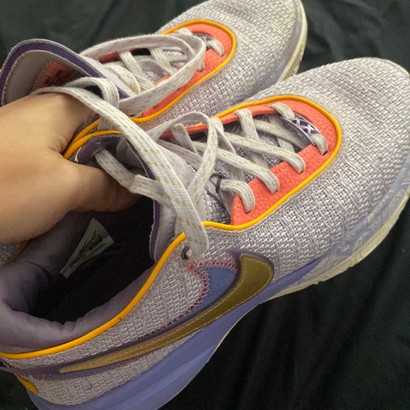 Nike Other - EUC Mens Pink Diamond Lebrons